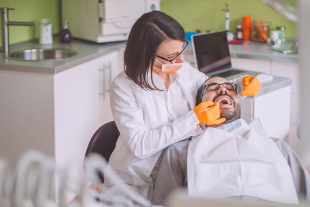 Best Dentist Open on Weekends  in Harbor Bluffs, FL
